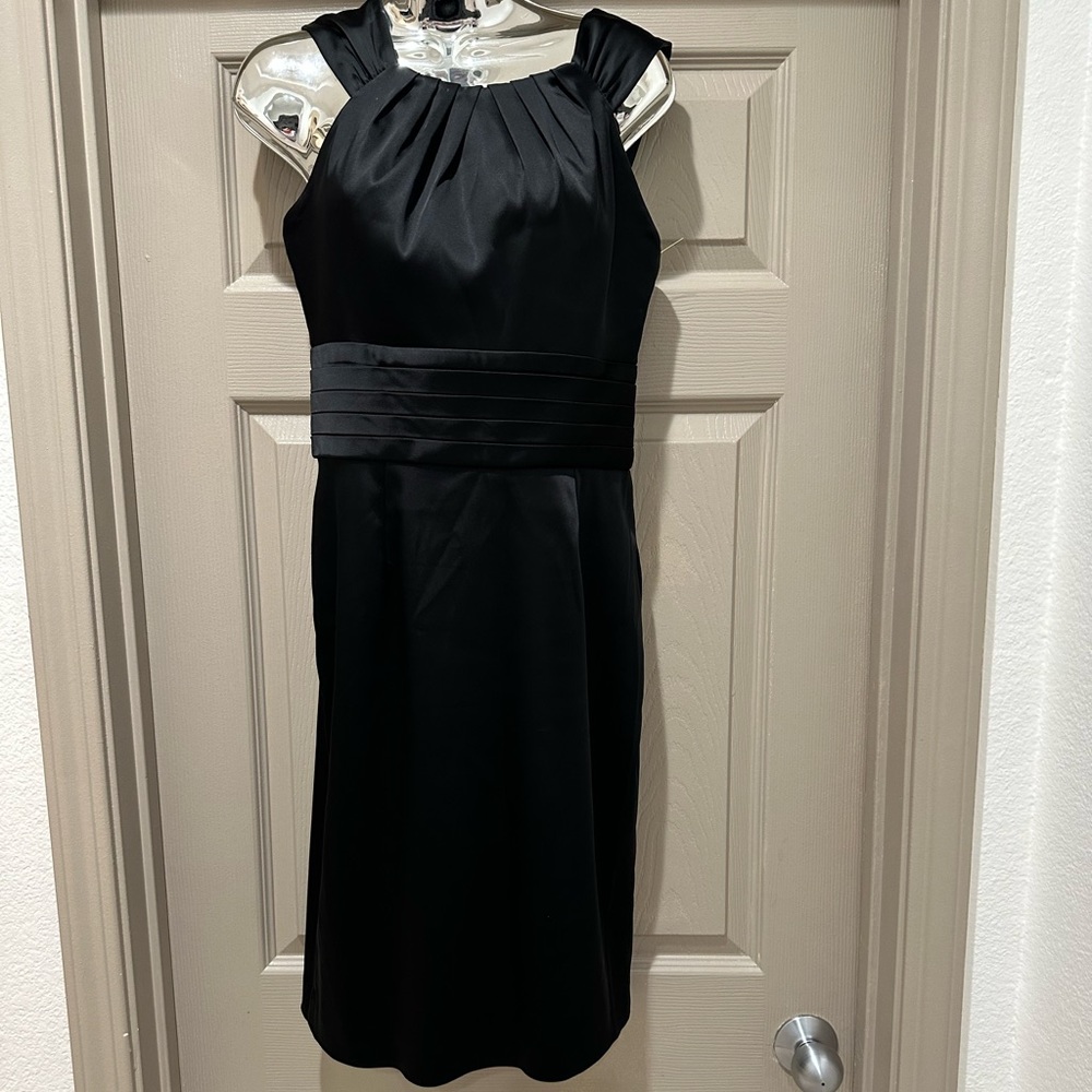Calvin Klein black sleeveless dress good condition the size is P
